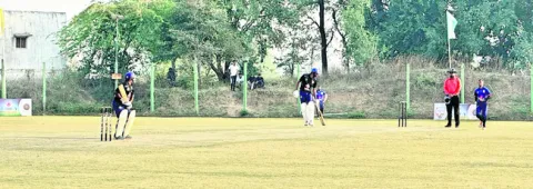 హోరాహోరీగా టీ–20 క్రికెట్‌ లీగ్‌ 