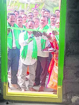 నిర్వాసితులకు న్యాయం చేయాలి 