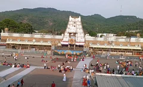 The issuance of Srivani offline tickets has been cancelled.