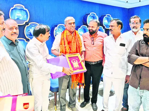 చందన స్వర్ణమందిర్‌ ప్రారంభం 