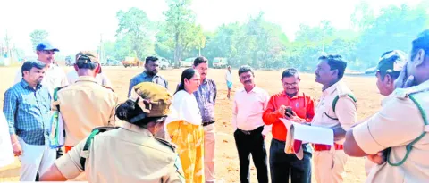 ‘కాళేశ్వరం’ బస్టాండ్‌ నిర్మాణంపై రగడ