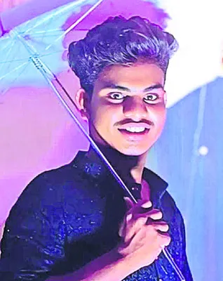 తల్లి మందలించిందని విద్యార్థి ఆత్మహత్య