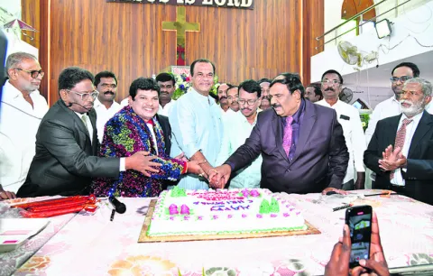 క్రీస్తు బోధనలు అనుసరణీయం