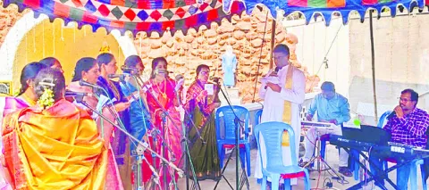 వైభవంగా బాల ఏసు తిరునాళ్ల 