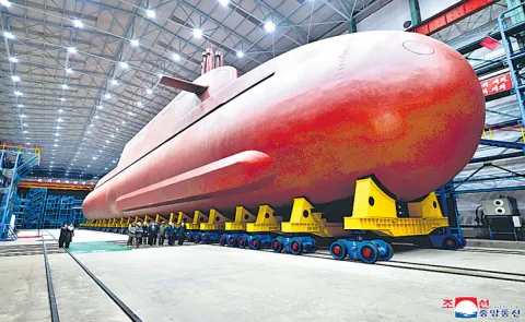 North Korea displays progress in construction of nuclear submarine14