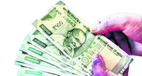 దొంగ నోట్ల పంచాయితీ