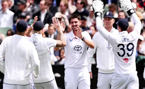 Ashes 2025 26 4th Test: Josh Tounge Fifer Aus All Out For 152