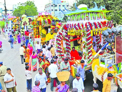 రంగుల మహోత్సవం 