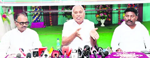 ‘సీమ’కు మైక్రోసాఫ్ట్‌ పెట్టుబడులు తీసుకు రండి 