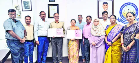 శ్రీనిధి, వైవీయూ మధ్య  అవగాహన ఒప్పందం 