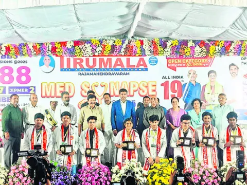 సానుకూల దృక్పథంతో లక్ష్య సాధన  