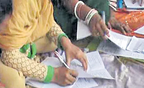 Mass copying in AU distance education