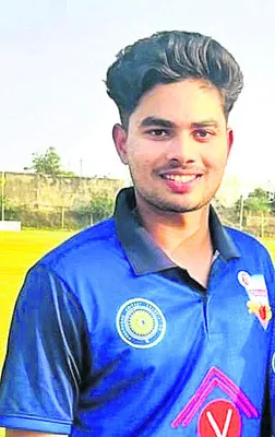 ఉమ్మడి జిల్లా జట్టుకు ఎంపిక