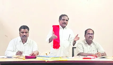 ‘ఉపాధి హామీ’ నిర్వీర్యానికి కేంద్రం కుట్ర 
