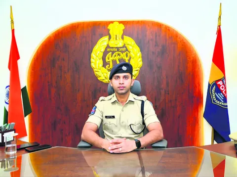 న్యూ ఇయర్‌ వేడుకల్లో జాగ్రత్తలు పాటించాలి