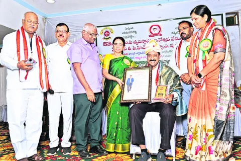 ప్రజారోగ్య పరిరక్షణలో పీఎంపీలు కీలకం 