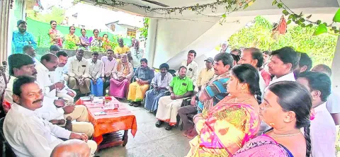 పంచాయతీ ఎన్నికల ఫలితాలపై కోర్టులో సవాల్‌ చేస్తాం..