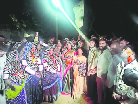 సాలార్‌పూర్‌లో కవిత రాత్రి నిద్ర 