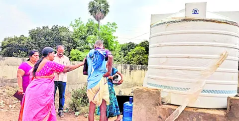 కిడ్నీ బాధితులకు తప్పని కష్టాలు
