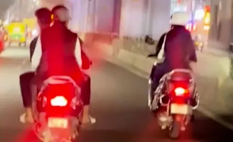 Three arrested for harassing woman scooterist12