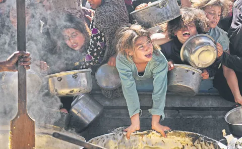 Top photograph that influenced society in the year 202512