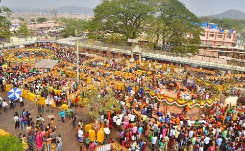 Devotees flocked to the Sammakka-Saralamma Jatara in Medaram