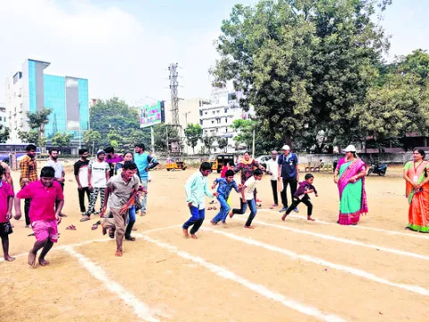 పట్టుదలతో అవరోధాలను అధిగమించవచ్చు 