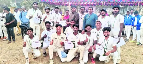 కేయూ క్రికెట్‌ విజేత ‘ఎస్‌ఆర్‌అండ్‌బీజీఎన్‌ఆర్‌’