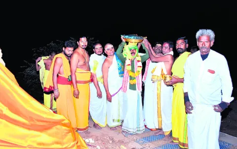 వైభవంగా ముక్కోటి ఏకాదశి ఉత్సవాలు ప్రారంభం