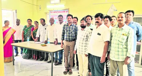 వైఎస్సార్‌టీఏ జిల్లా కమిటీ ఎన్నిక 