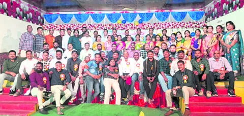 పూర్వ విద్యార్థుల సిల్వర్‌ జూబ్లీ వేడుకలు