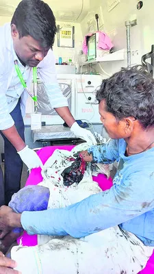 మిల్లర్‌లో పడి తెగిన కూలీ చేయి