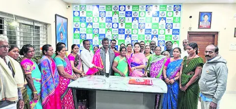 వైఎస్సార్‌సీపీ జిల్లా మహిళా ప్రధాన కార్యదర్శిగా రమాదేవి