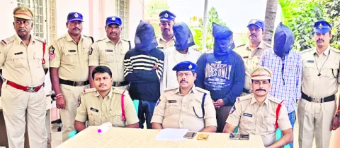 గంజాయి ముఠా సభ్యుల అరెస్టు