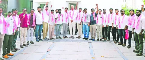 బీఆర్‌ఎస్‌లో పలువురి చేరిక