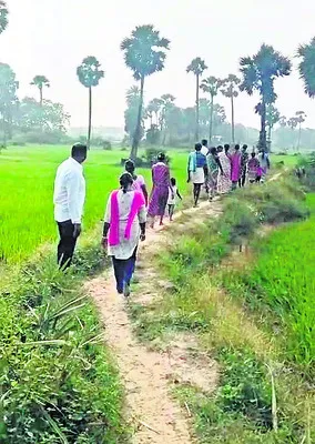 దారి లేక దీక్ష!