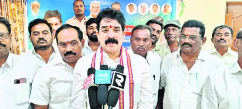 హోం మంత్రి కోసమే అడ్డురోడ్డులో రెవెన్యూ డివిజన్‌ 