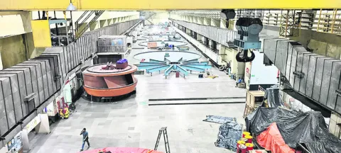 కొనసాగుతున్న నీటి పంపింగ్‌ 
