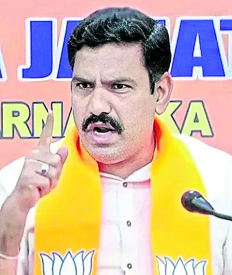 ప్రతిపక్షంగా ప్రభుత్వం చెవులు పిండి పని చేయిస్తా 