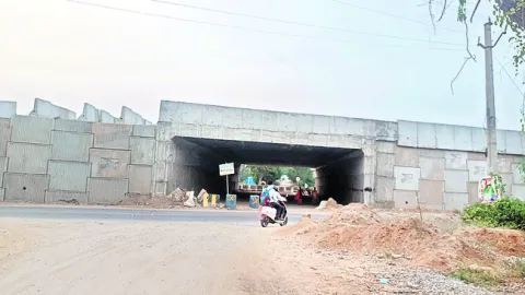 ఎక్కడిదక్కడే!