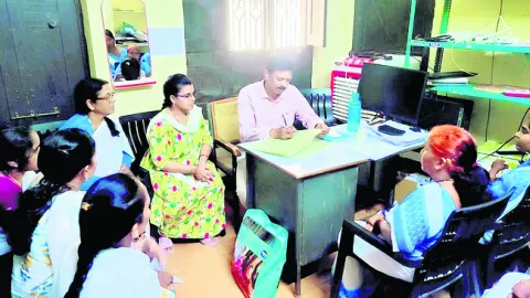 నివేదికలు సకాలంలో సమర్పించాలి