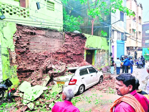 దిశ మారిన దిత్వా