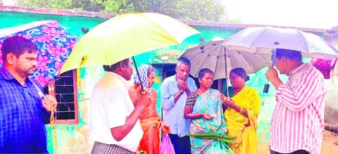 గ్యాస్‌ సిలిండర్‌ లీకేజీతో మంటలు 