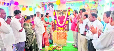టెంటు మోసగాడు అరెస్టు 