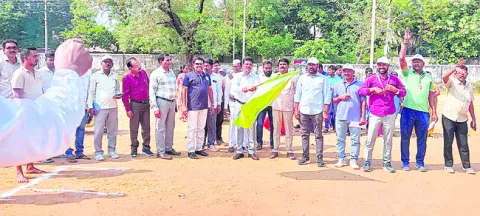 ఆత్మస్థైర్యం నింపేందుకే పోటీలు