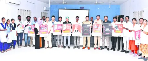 సైబర్‌ నేరగాళ్లతో జాగ్రత్త: ఎస్పీ 