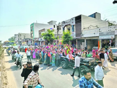 రెండో విడత నామినేషన్‌లు 4942