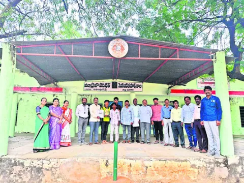 రాష్ట్రస్థాయి సైన్స్‌ఫెయిర్‌కు శివునిపల్లి విద్యార్థి 
