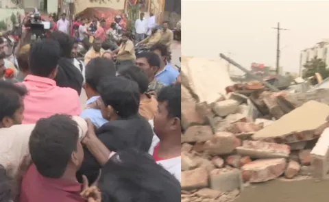 Demolition Of 42 Structures In Bhavanipuram Vijayawada