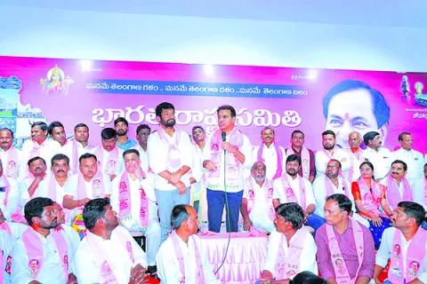 డబ్బులు లే కున్నా.. క్యారెక్టర్‌ ఉన్నోడు